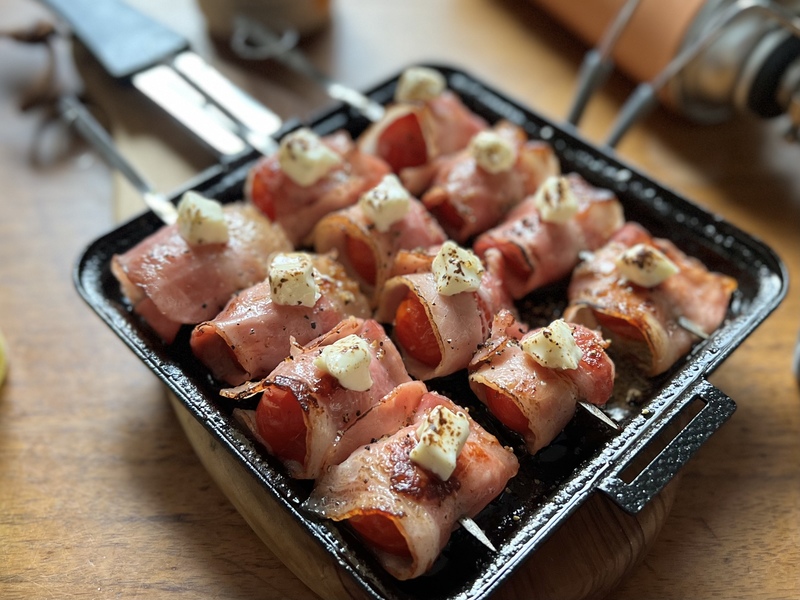 ミニトマトの肉巻き串 ソトレシピ 日本最大級のキャンプ飯レシピサイト